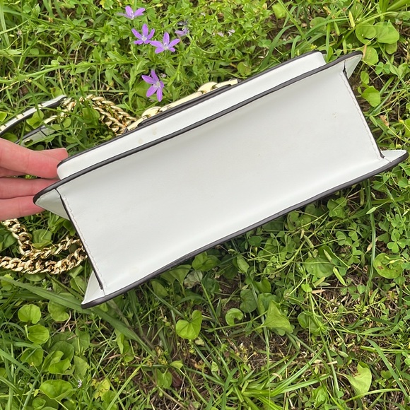 MK MICHAEL KORS Heather Large Studded Crocodile Embossed Leather Shoulder Bag - Picture 6 of 16